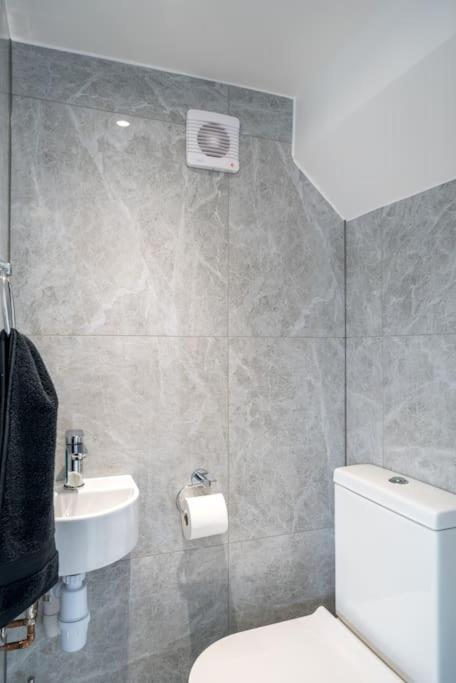 해로우 Lux 3Bed Near Wembley With Parking By Oceana Group - Sleeps 8 아파트 외부 사진